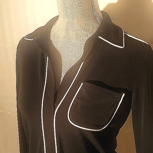 INC Stretchy, Black and White Button Down Blouse with Colar, Size: S - Picture 5 of 9